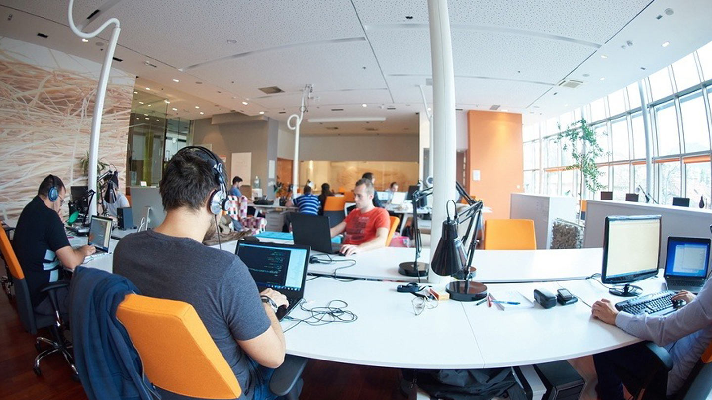 Hire Mobile App Development Company in London